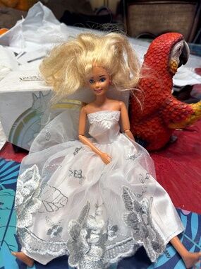 Barbie vintage doll in a wedding dress, likely the 1989 "Wedding Fantasy" Barbie